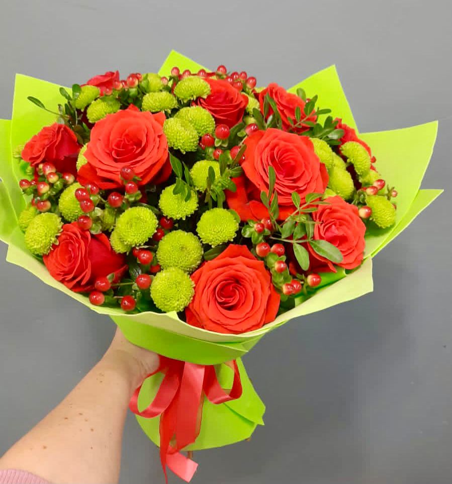 Букет цветов из: Хризантемы и Розы в Шатск Тульская область