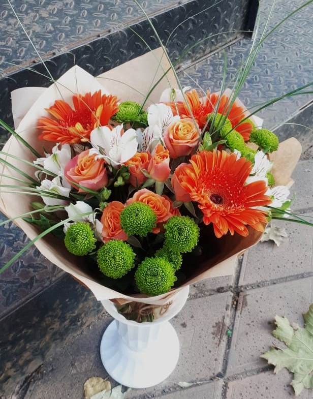 Букет цветов из: Герберы, Хризантемы, Альстромерии и Розы в Шатск Тульская область