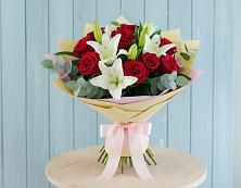 Букет цветов из:  Лилии и Розы в Шатск Тульская область