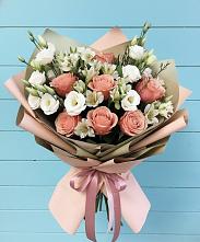 Букет цветов из:  Розы, Альстромерии и Лизиантусы в Шатск Тульская область