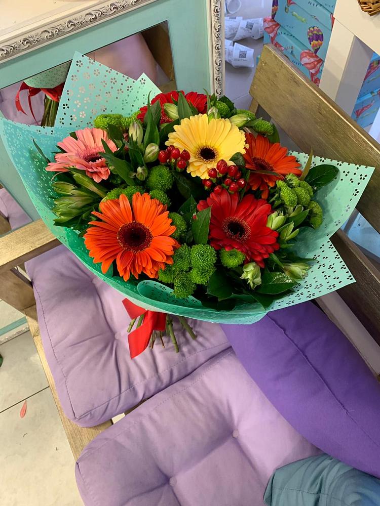 Букет цветов из: Герберы, Хризантемы и Альстромерии в Шатск Тульская область