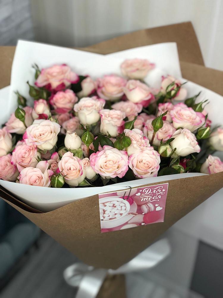 Букет цветов из: Розы в Шатск Тульская область