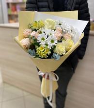Букет цветов из:  Альстромерии, Розы и Хризантемы в Шатск Тульская область