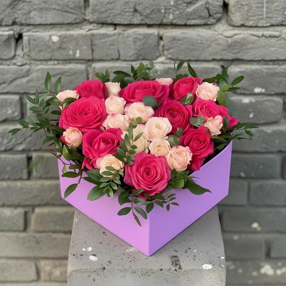 Цветочная композиция из Розы в коробке в Шатск Тульская область