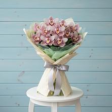 Букет цветов из:  Орхидеи и Розы в Шатск Тульская область