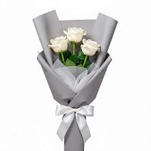 Букет 3 белые розы в Шатск Тульская область