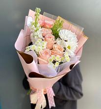 Букет цветов из:  Хризантемы и Розы в Шатск Тульская область