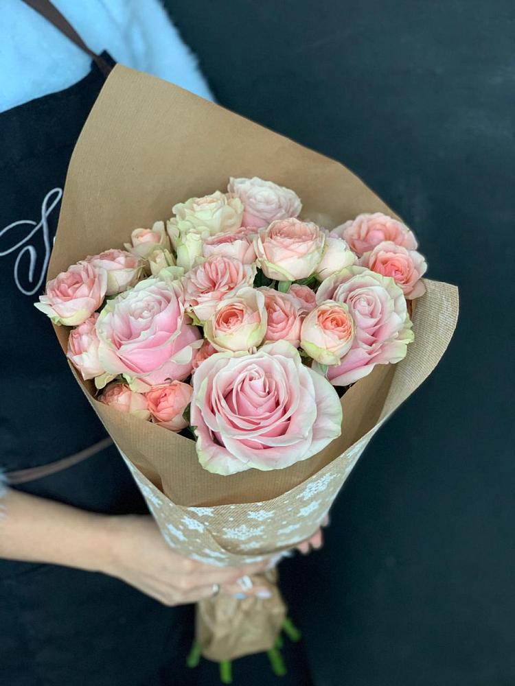 Букет цветов из: Хризантемы и Розы в Шатск Тульская область