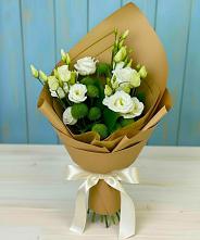 Букет цветов из:  Хризантемы и Лизиантусы в Шатск Тульская область