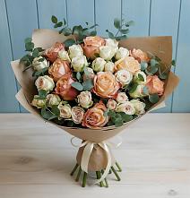 Букет цветов из:  Альстромерии и Розы в Шатск Тульская область