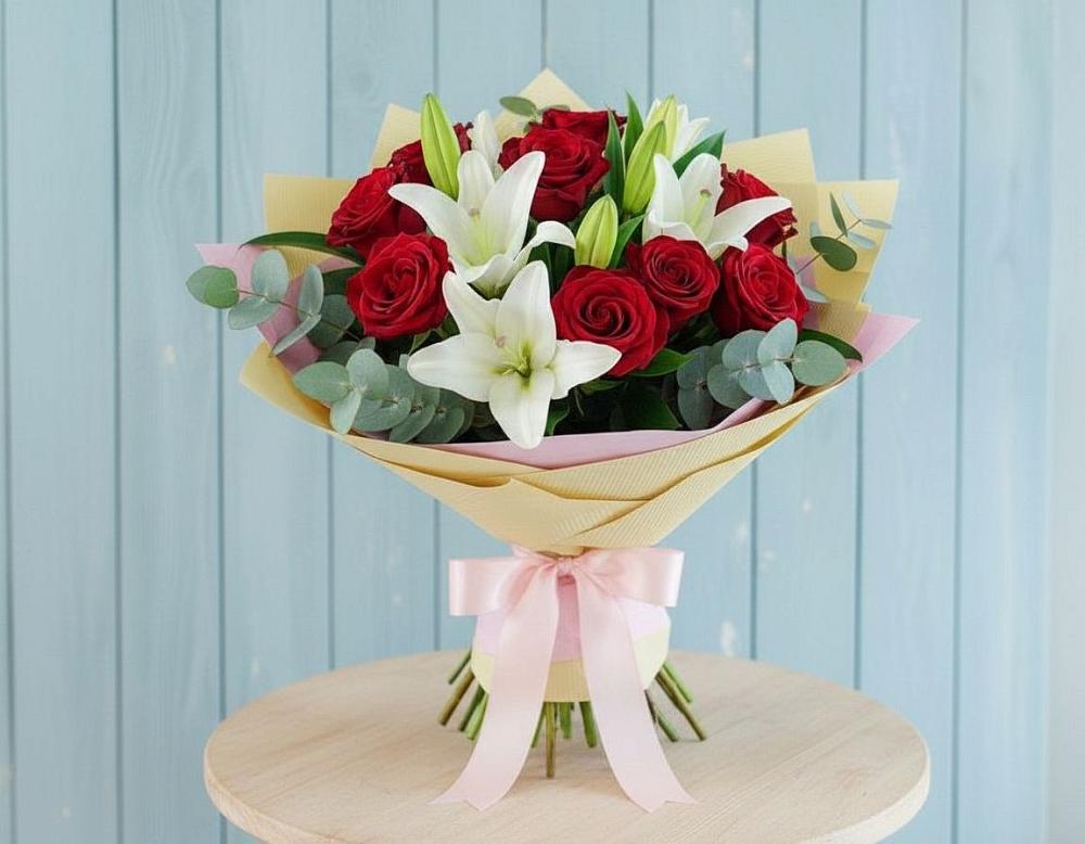 Букет цветов из: Лилии и Розы в Шатск Тульская область